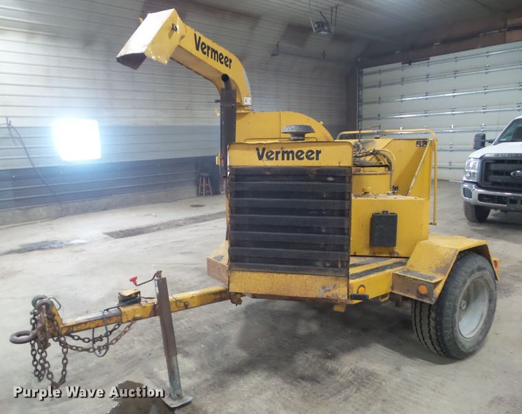 image for item HF9737 1997 Vermeer BC1250A  wood chipper