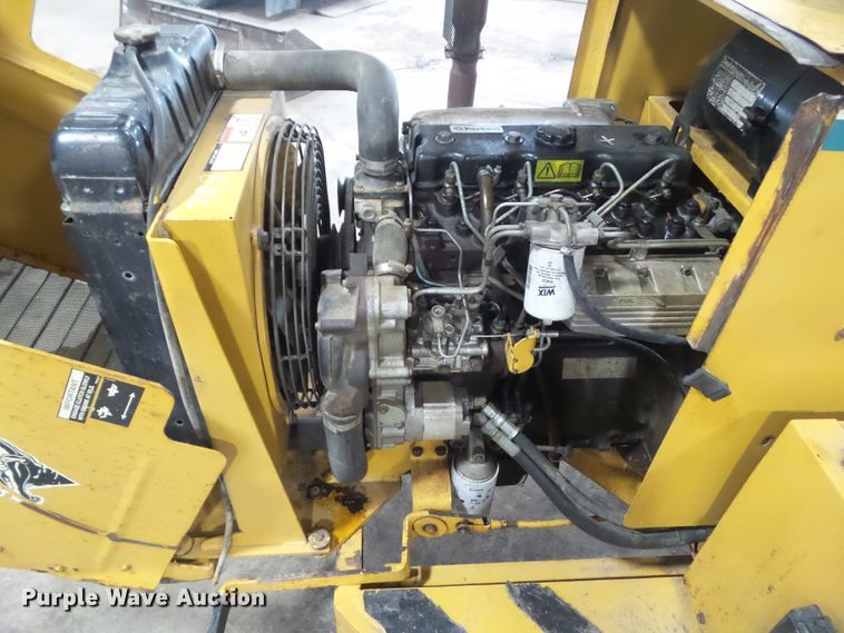 image for item HF9737 1997 Vermeer BC1250A  wood chipper