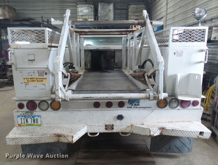 image for item HF9738 2005 Ford F550 Super Duty  utility / service truck