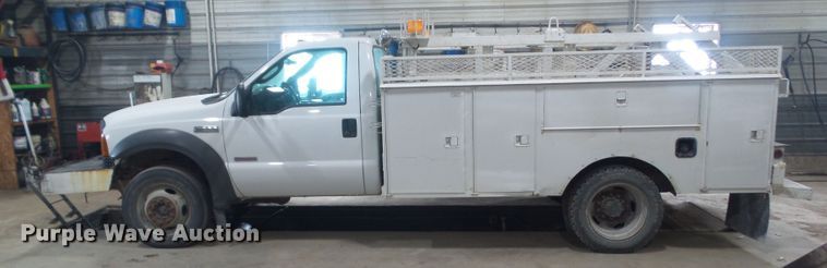 image for item HF9738 2005 Ford F550 Super Duty  utility / service truck