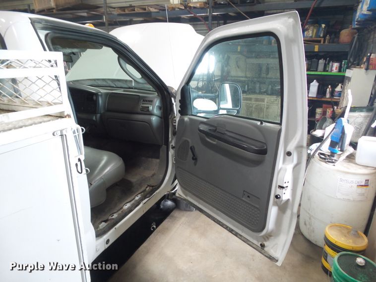 image for item HF9738 2005 Ford F550 Super Duty  utility / service truck