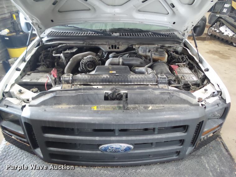 image for item HF9738 2005 Ford F550 Super Duty  utility / service truck