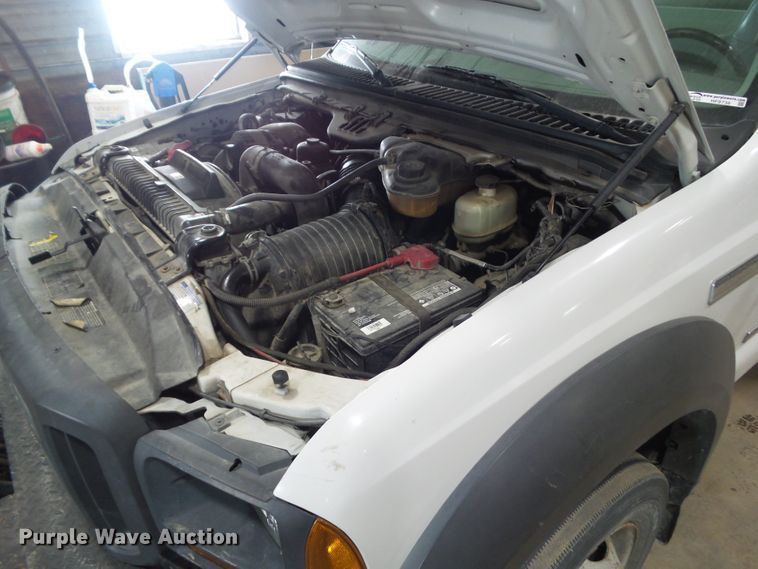 image for item HF9738 2005 Ford F550 Super Duty  utility / service truck