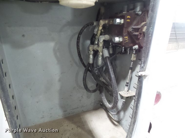 image for item HF9738 2005 Ford F550 Super Duty  utility / service truck