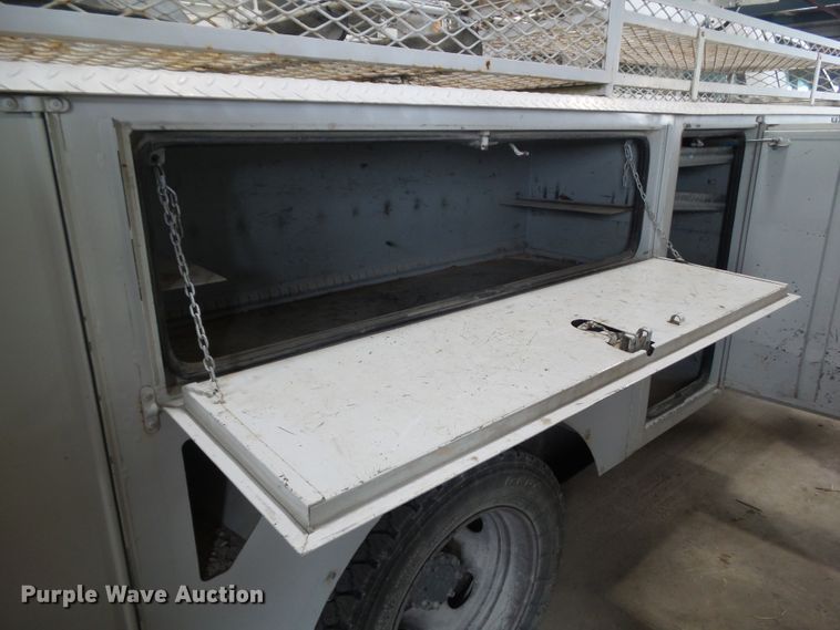 image for item HF9738 2005 Ford F550 Super Duty  utility / service truck