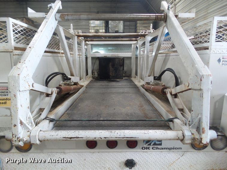 image for item HF9738 2005 Ford F550 Super Duty  utility / service truck