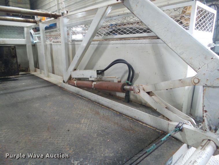 image for item HF9738 2005 Ford F550 Super Duty  utility / service truck