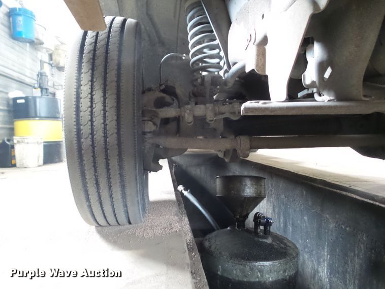 image for item HF9738 2005 Ford F550 Super Duty  utility / service truck