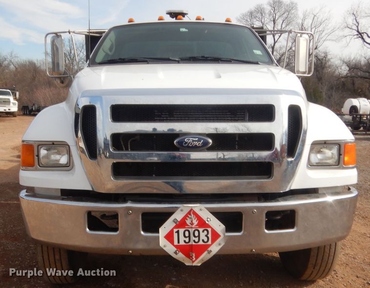 image for item HG9780 2006 Ford F650  utility/service truck