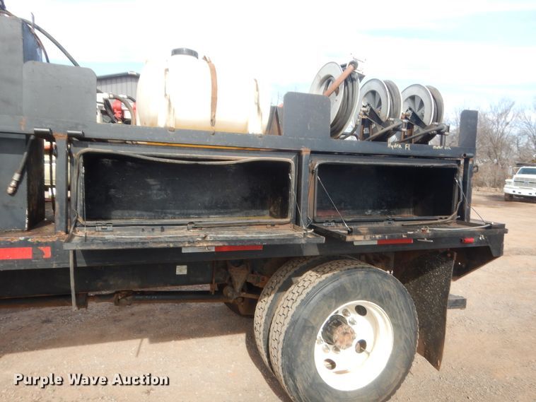 image for item HG9780 2006 Ford F650  utility/service truck