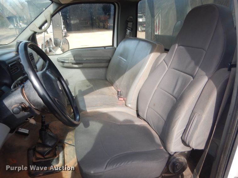 image for item HG9780 2006 Ford F650  utility/service truck