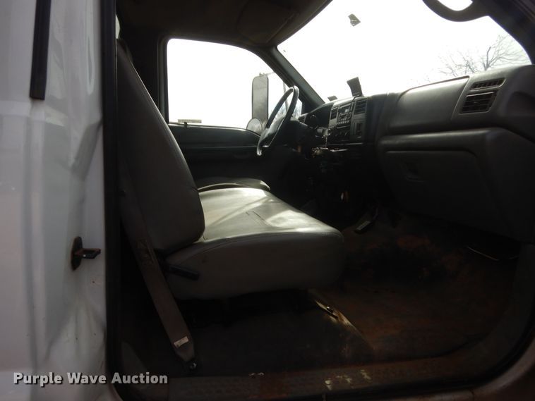 image for item HG9780 2006 Ford F650  utility/service truck