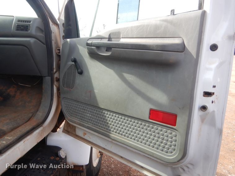 image for item HG9780 2006 Ford F650  utility/service truck
