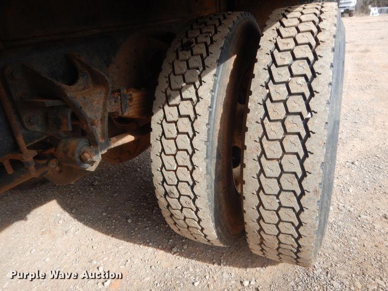 image for item HG9780 2006 Ford F650  utility/service truck