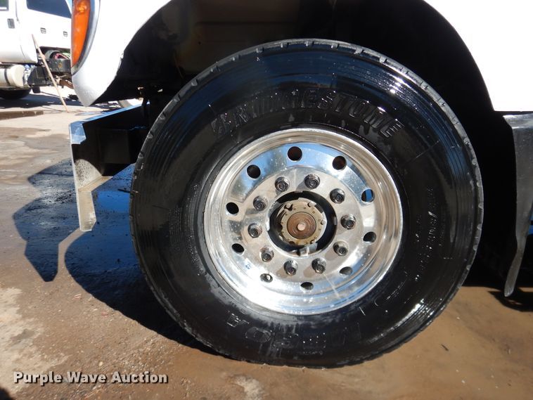 image for item HI9016 2004 Mack Granite  dump truck