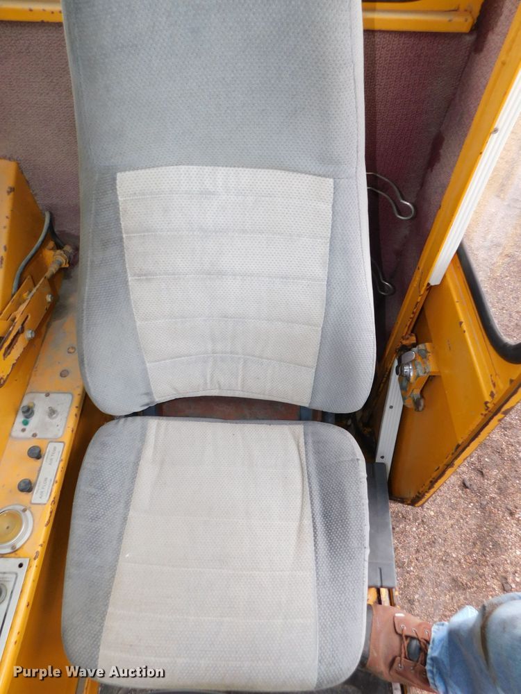 image for item HK9661 1978 Grove RT518  rough or all terrain crane