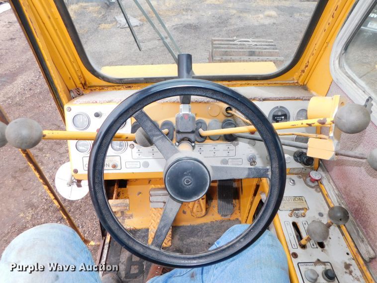 image for item HK9661 1978 Grove RT518  rough or all terrain crane