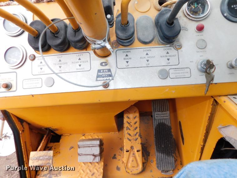 image for item HK9661 1978 Grove RT518  rough or all terrain crane