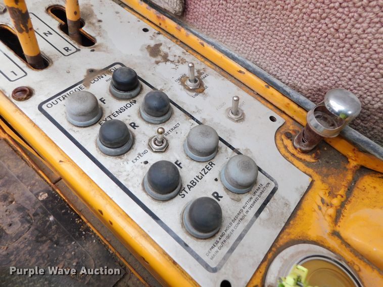 image for item HK9661 1978 Grove RT518  rough or all terrain crane
