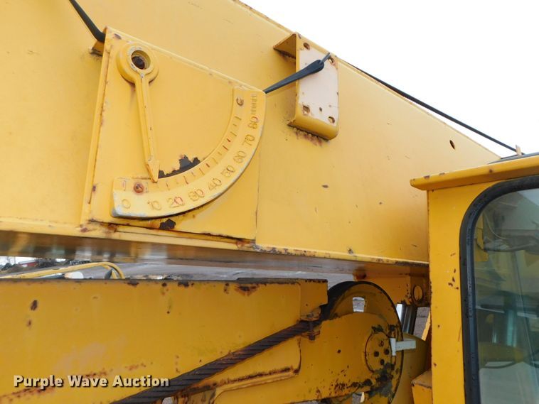 image for item HK9661 1978 Grove RT518  rough or all terrain crane
