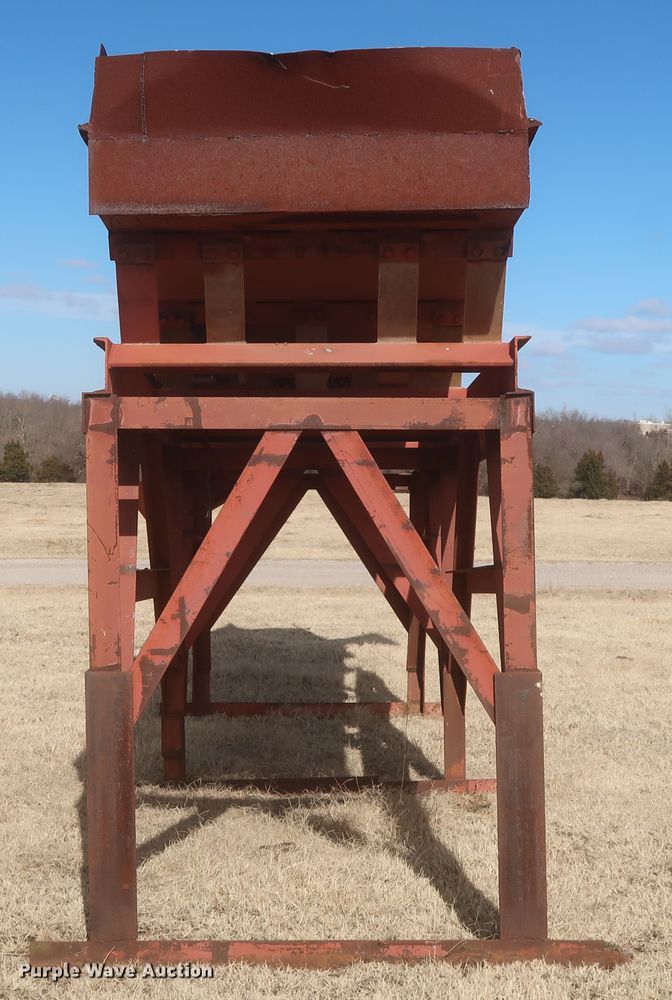 image for item HK9700 Shop built shaker screen