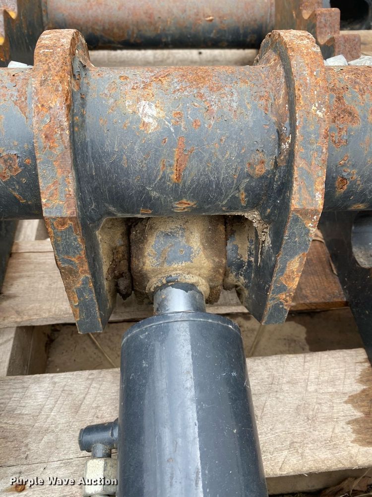 image for item HM9380 (2) Bobcat excavator buckets