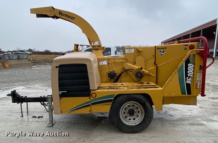 image for item HR9289 2008 Vermeer BC1000XL  wood chipper