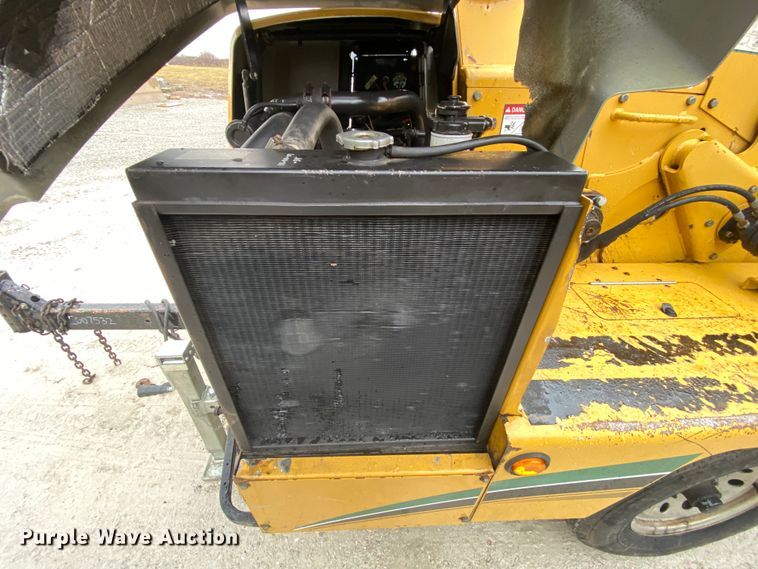 image for item HR9289 2008 Vermeer BC1000XL  wood chipper