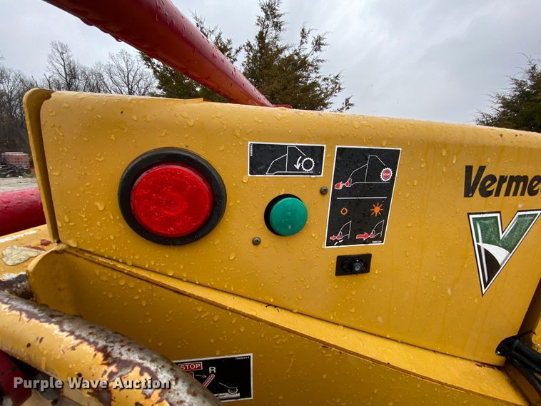 image for item HR9289 2008 Vermeer BC1000XL  wood chipper