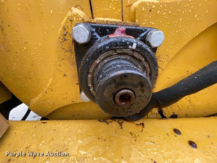 image for item HR9289 2008 Vermeer BC1000XL  wood chipper