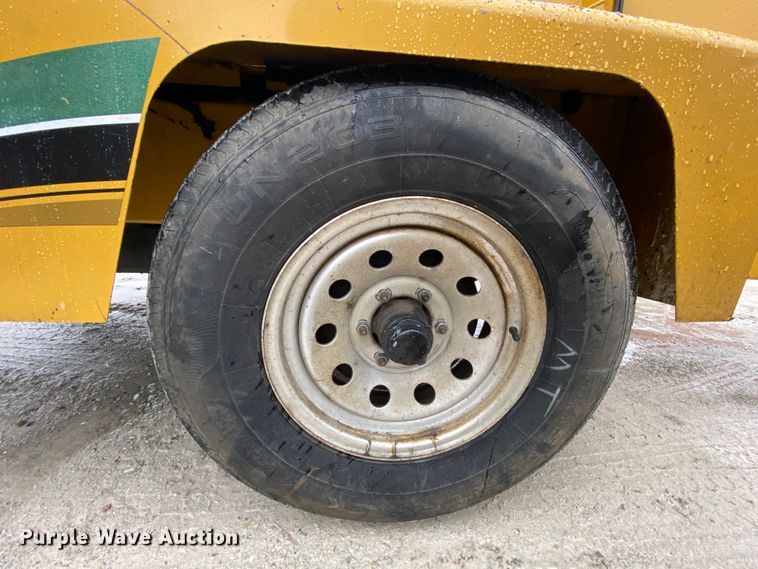 image for item HR9289 2008 Vermeer BC1000XL  wood chipper