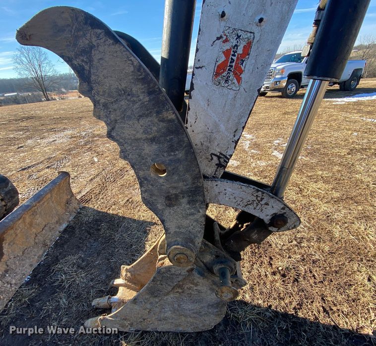 image for item HR9418 2002 Bobcat 337D  mini excavator