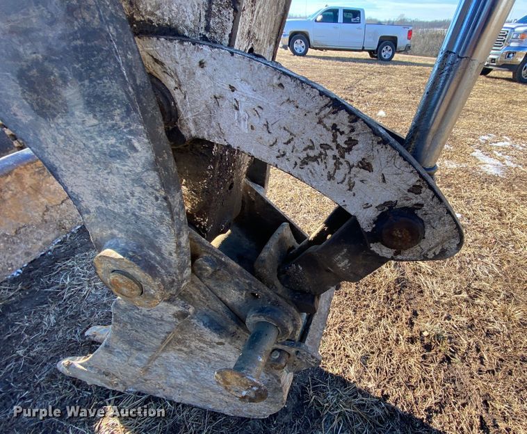 image for item HR9418 2002 Bobcat 337D  mini excavator