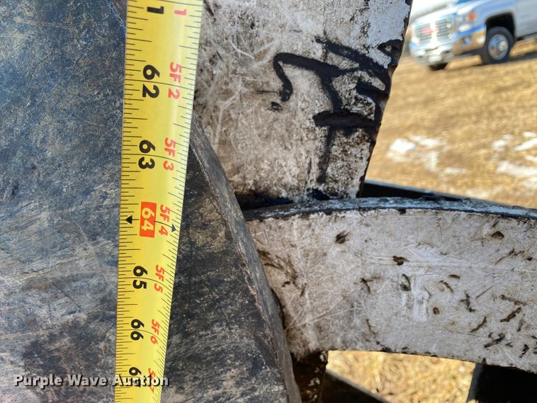 image for item HR9418 2002 Bobcat 337D  mini excavator