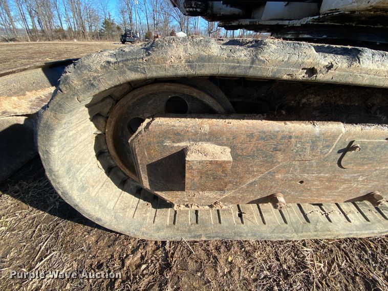 image for item HR9418 2002 Bobcat 337D  mini excavator