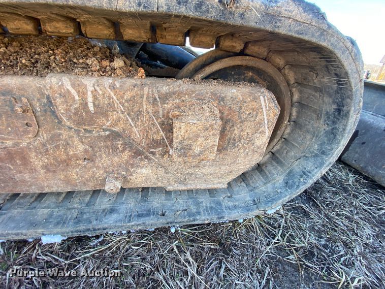 image for item HR9418 2002 Bobcat 337D  mini excavator