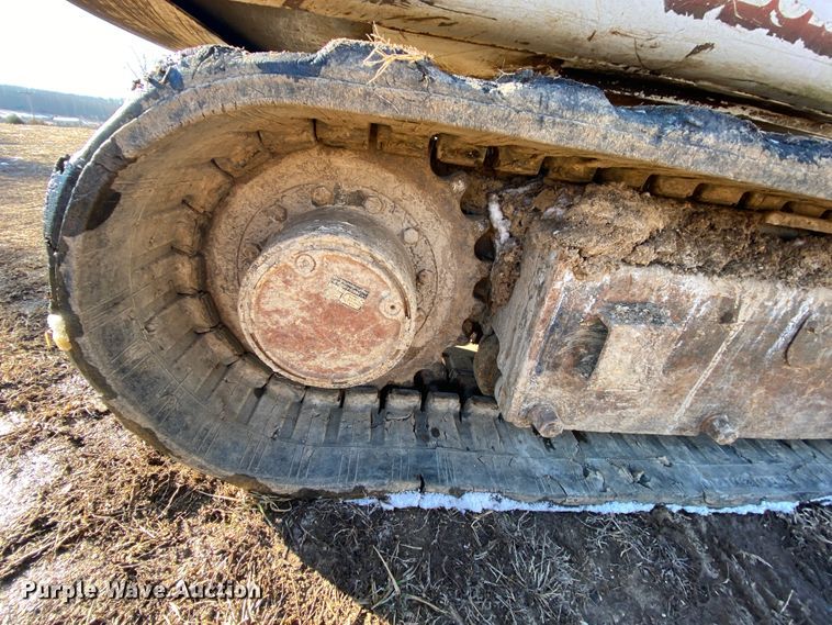 image for item HR9418 2002 Bobcat 337D  mini excavator