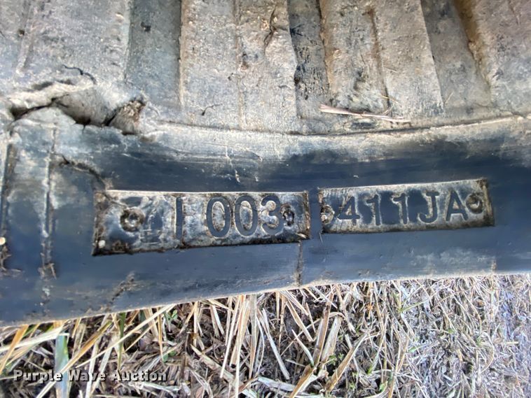 image for item HR9418 2002 Bobcat 337D  mini excavator