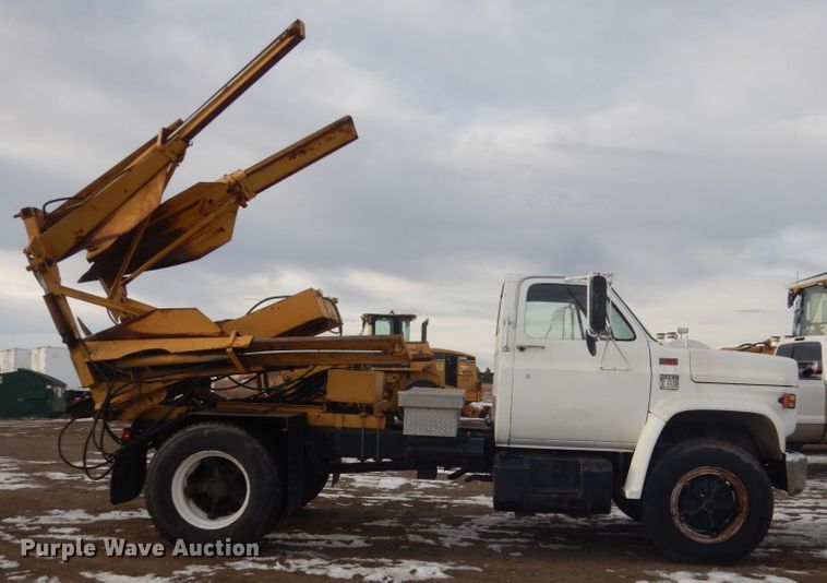 image for item HS9765 1978 Chevrolet C65  truck with Vermeer tree spade