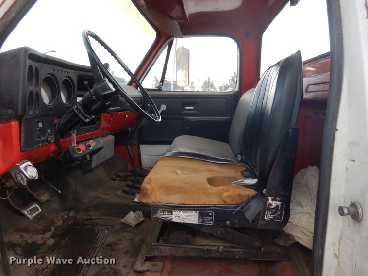 image for item HS9765 1978 Chevrolet C65  truck with Vermeer tree spade