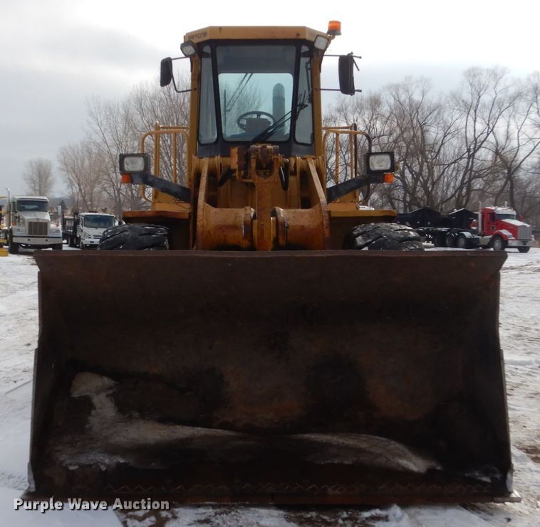 image for item HS9858 1992 Caterpillar 950F  wheel loader