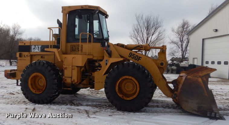 image for item HS9858 1992 Caterpillar 950F  wheel loader