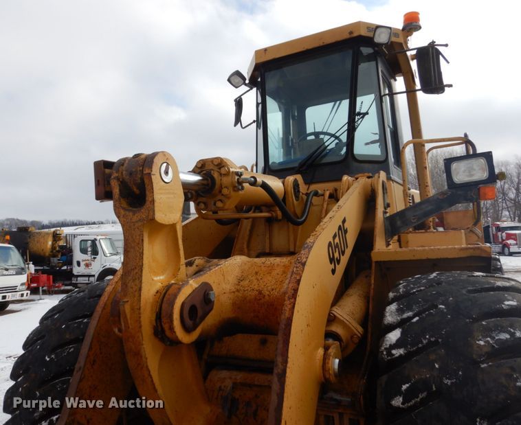 image for item HS9858 1992 Caterpillar 950F  wheel loader