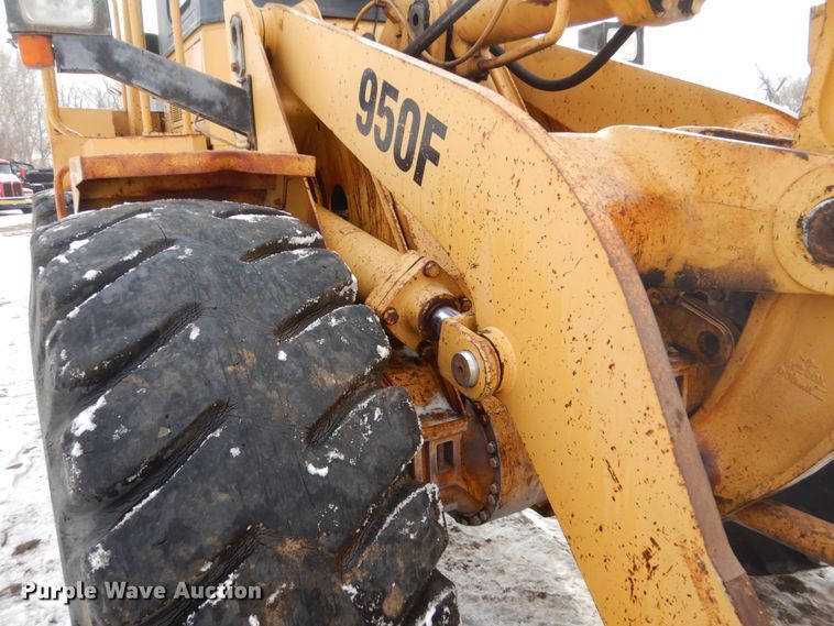 image for item HS9858 1992 Caterpillar 950F  wheel loader