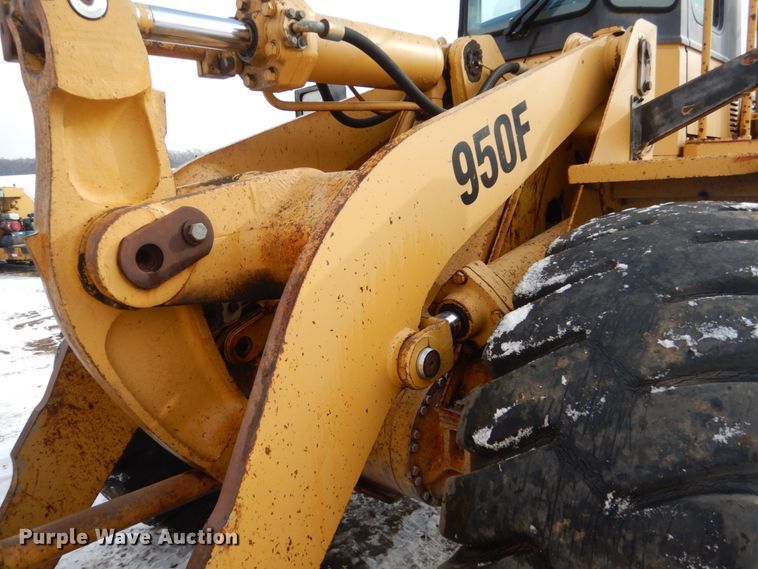 image for item HS9858 1992 Caterpillar 950F  wheel loader