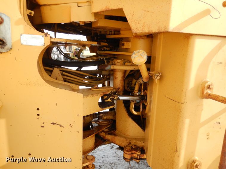 image for item HS9858 1992 Caterpillar 950F  wheel loader