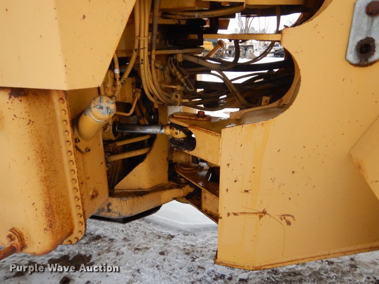 image for item HS9858 1992 Caterpillar 950F  wheel loader