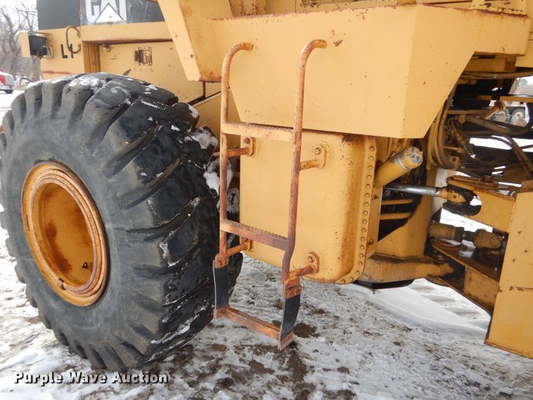 image for item HS9858 1992 Caterpillar 950F  wheel loader