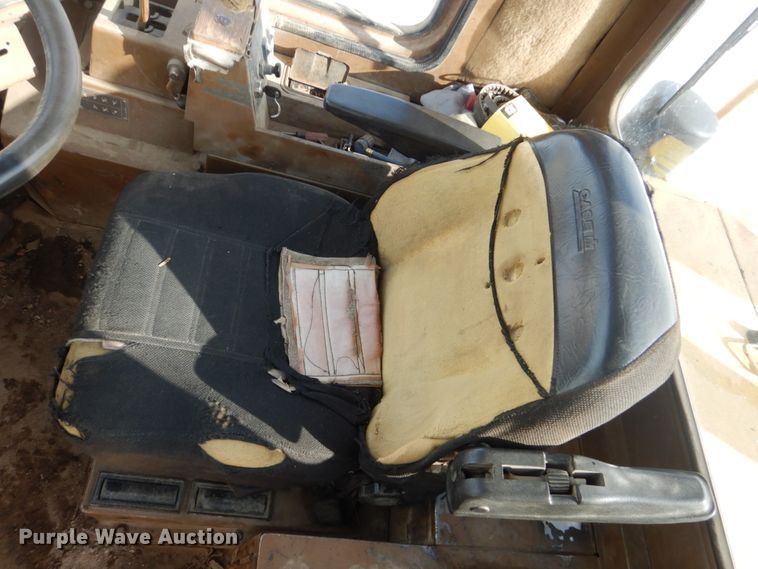 image for item HS9858 1992 Caterpillar 950F  wheel loader