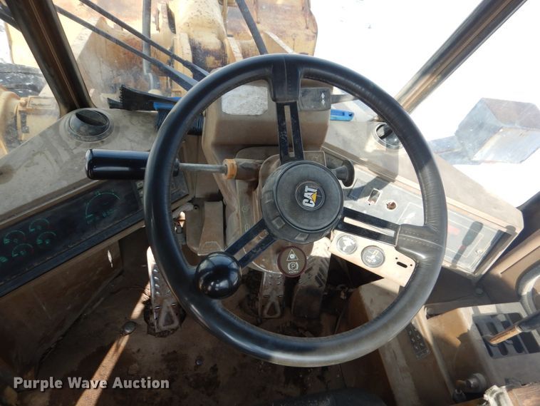 image for item HS9858 1992 Caterpillar 950F  wheel loader